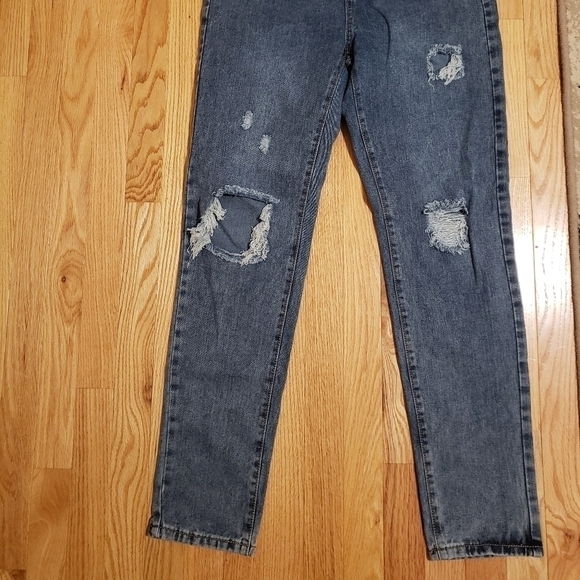 SHEIN Straight Jean's - Picture 2 of 4